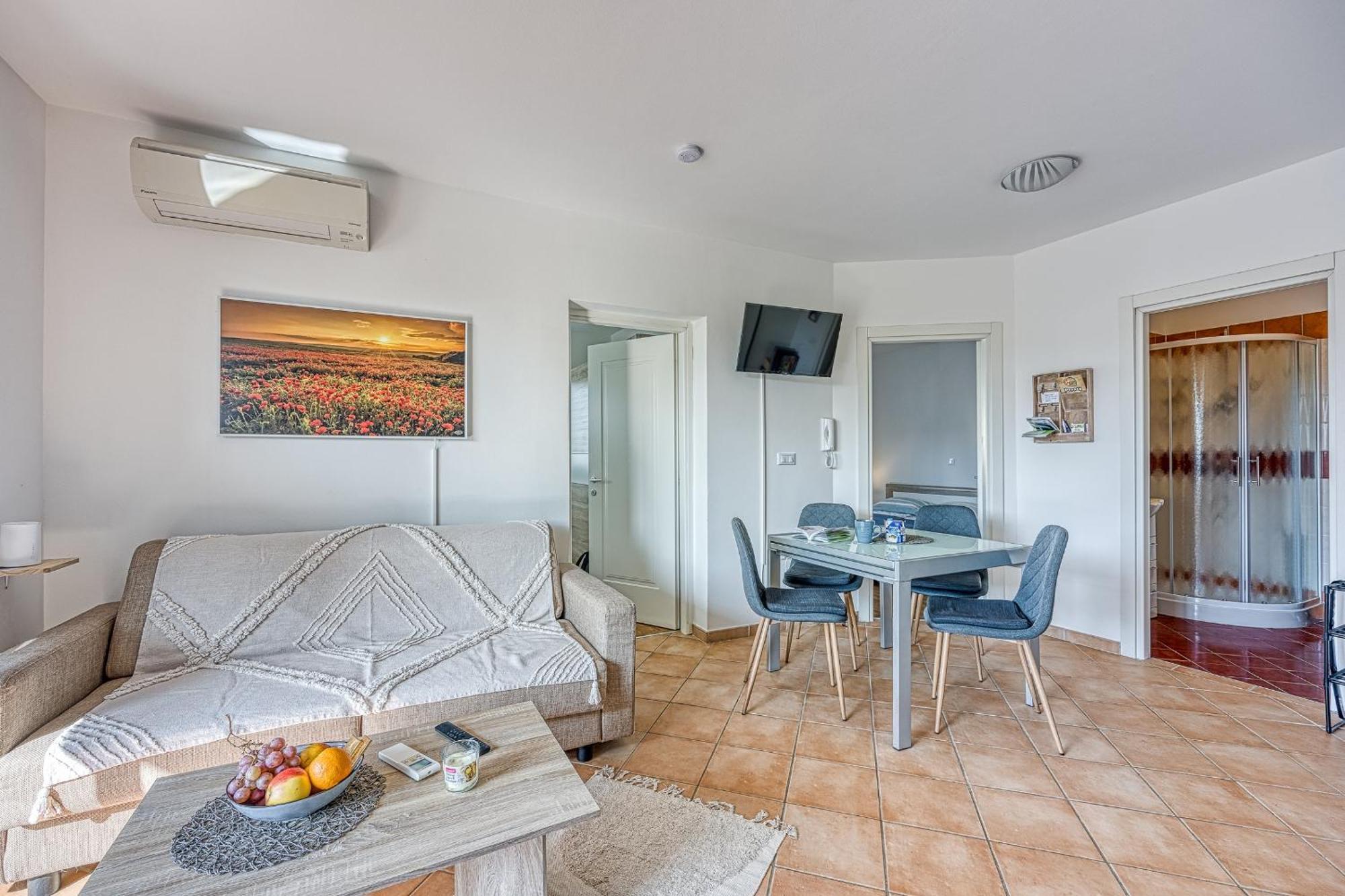 Apartment Anita Gedići Buitenkant foto